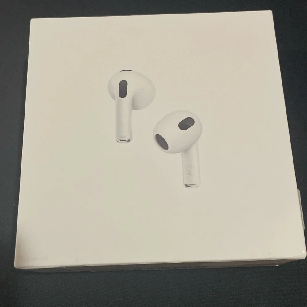 Apple Wireless Earbuds in White